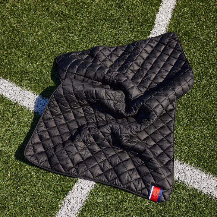 Waterproof Quilted Puffer Bankets